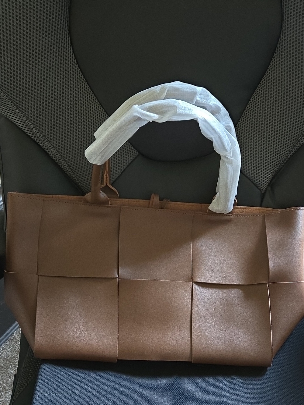 2 pc Rich Chocolate Brown woven vegan leather satchel w/midd tie &  Zipper Pouch